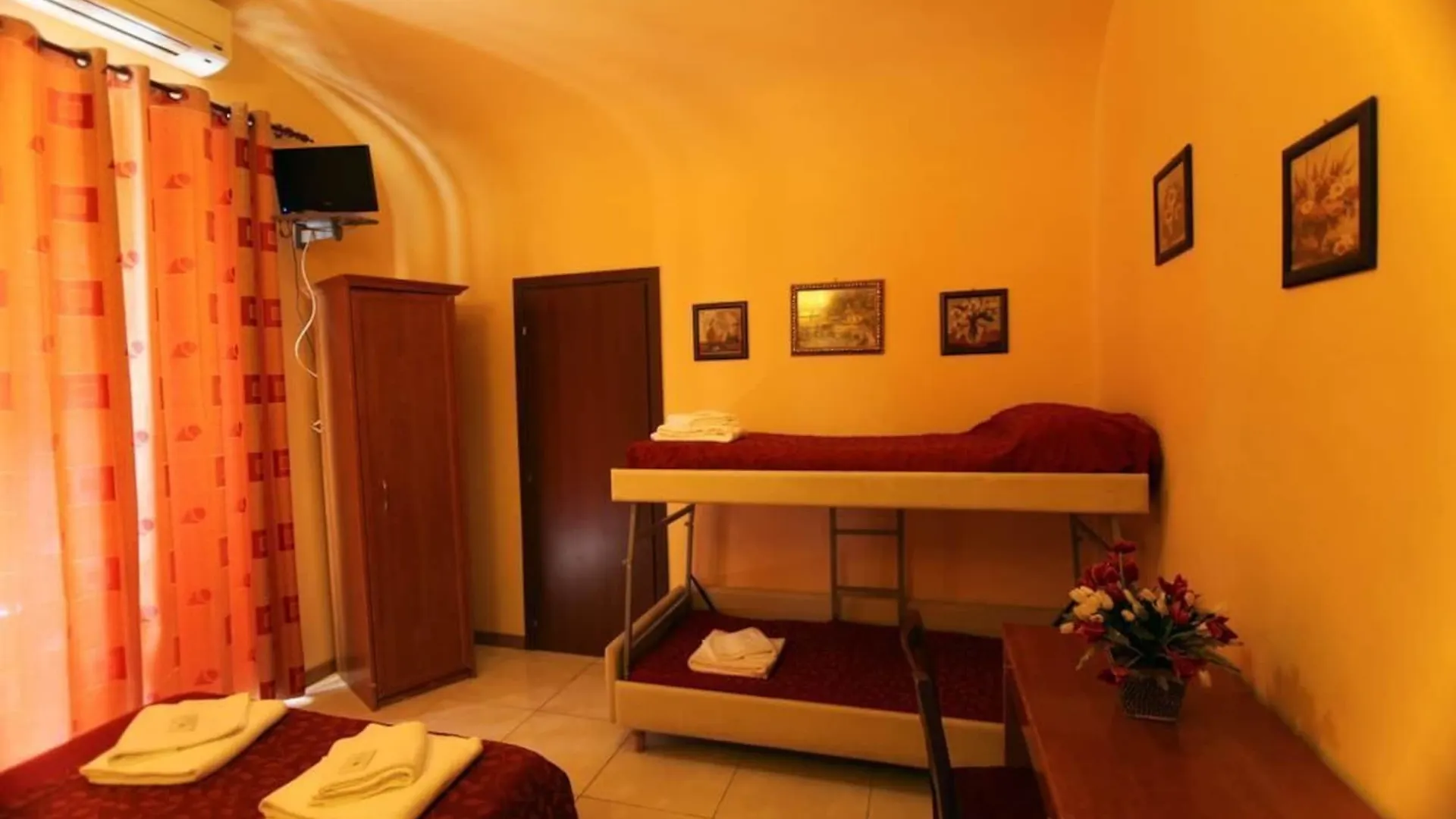 Hostel Pink Floyd Roma